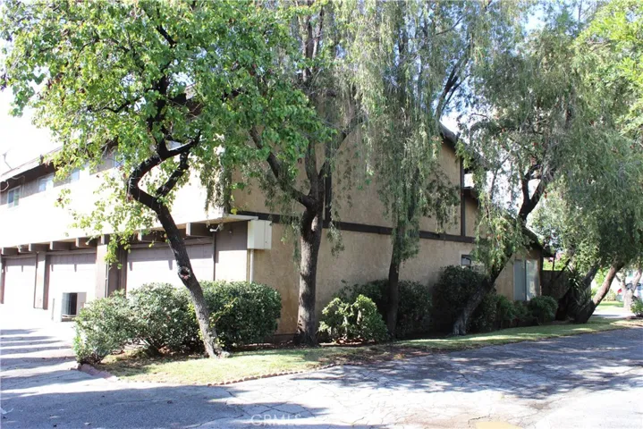 6431 Cleon Ave. 5, North Hollywood, California 91606