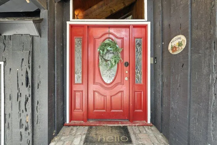 Front Exterior Entry 1