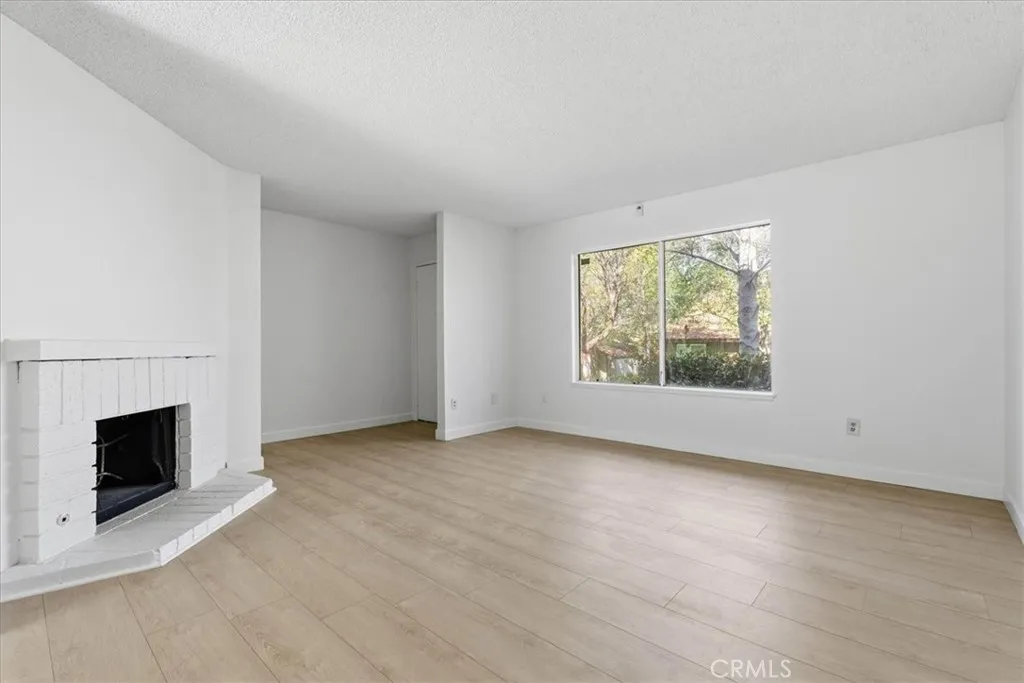 455 Shadyglen Lane, San Dimas, California 91773 home-pic-9