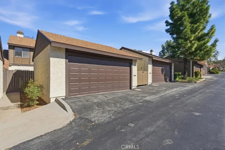 2 Car Detached Garage