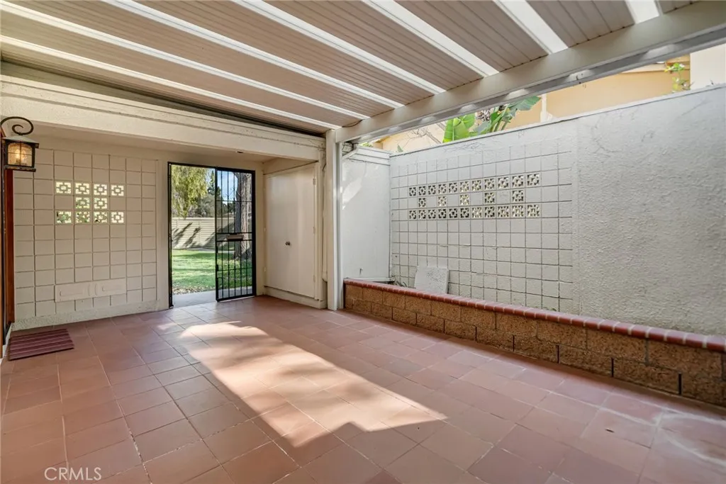 27 Avenida Castilla D, Laguna Woods, California 92637 home-pic-5