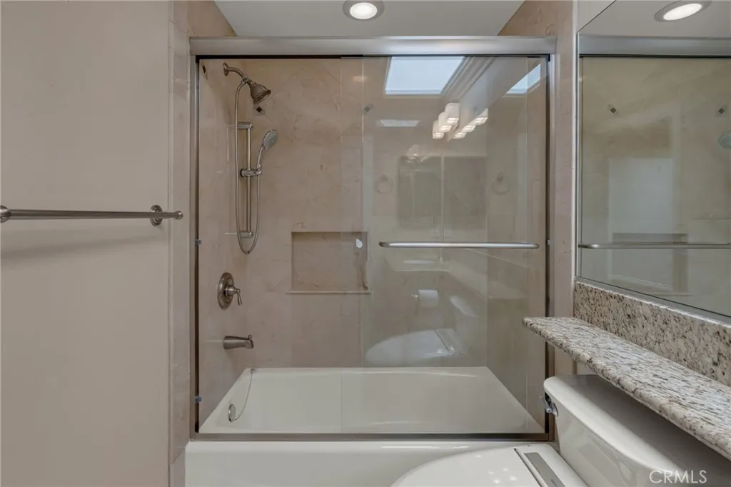 27 Avenida Castilla D, Laguna Woods, California 92637 home-pic-25