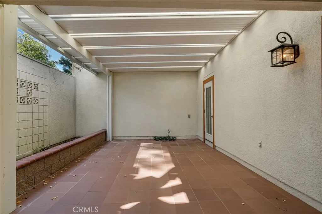 27 Avenida Castilla D, Laguna Woods, California 92637 home-pic-6
