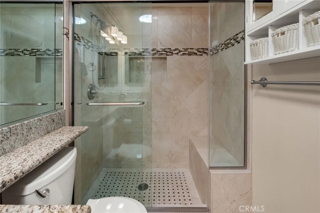 27 Avenida Castilla D, Laguna Woods, California 92637 home-pic-31