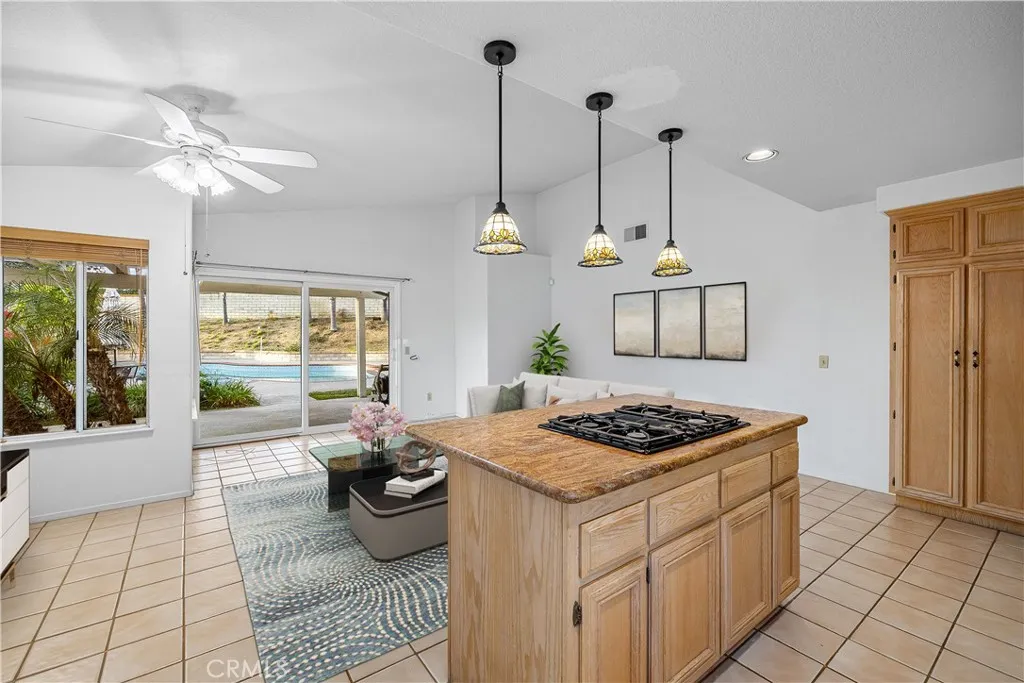 5575 Lakeview, La Verne, California 91750 home-pic-18