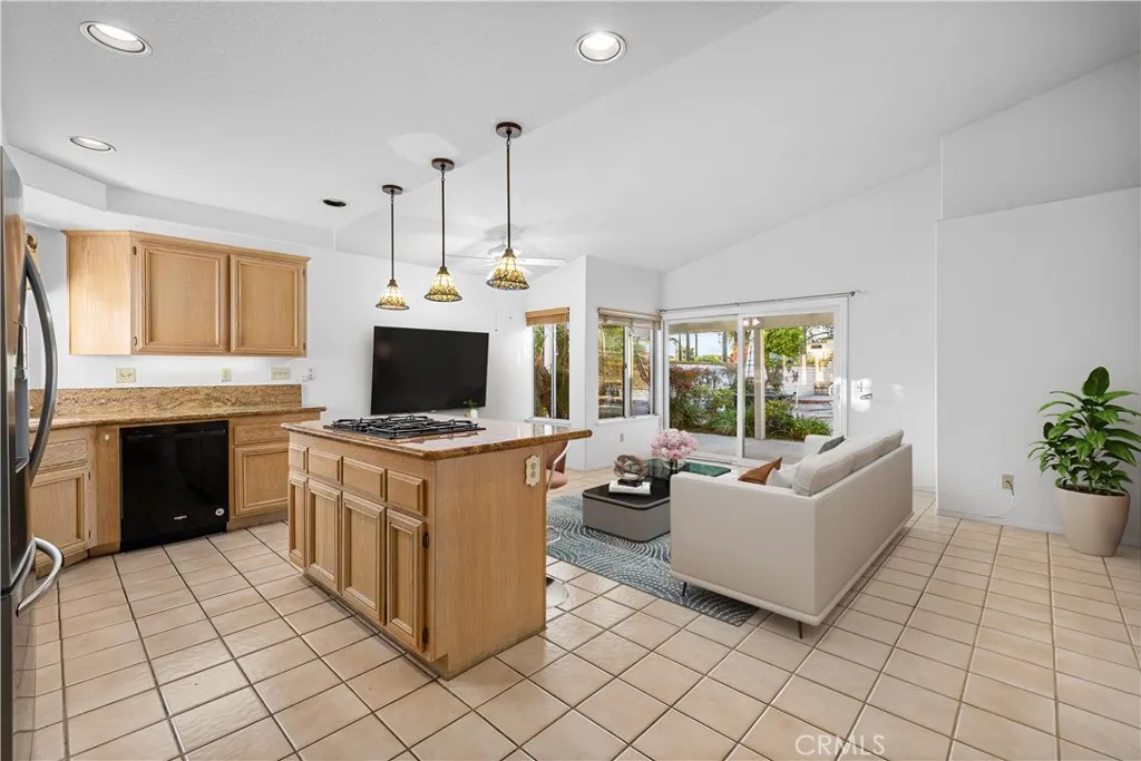 5575 Lakeview, La Verne, California 91750 home-pic-19