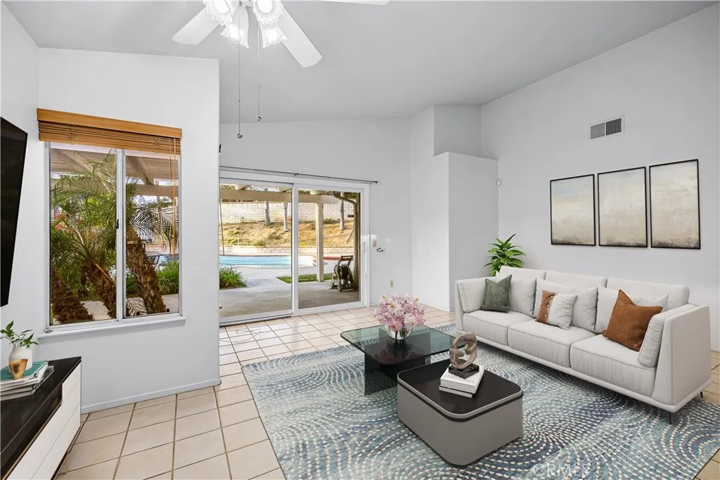 5575 Lakeview, La Verne, California 91750 home-pic-20