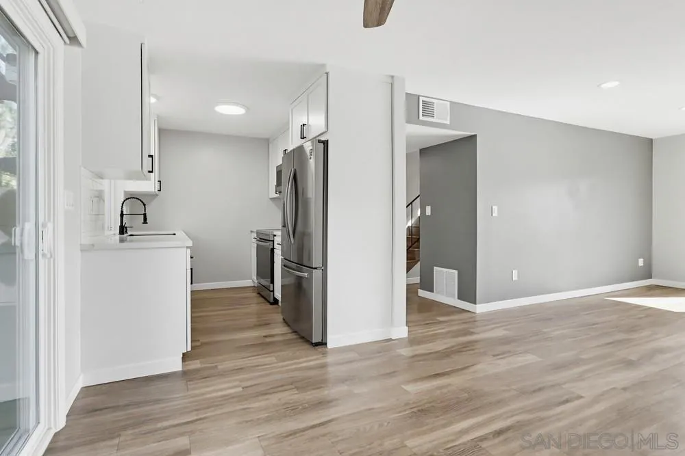 5516 Caminito Roberto, San Diego, California 92111 home-pic-9