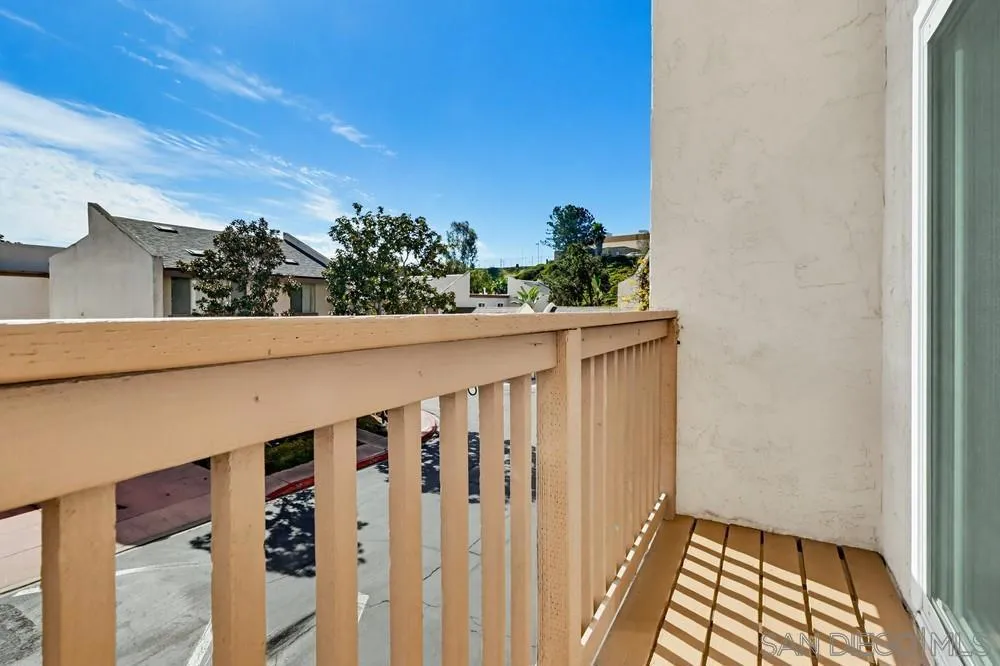5516 Caminito Roberto, San Diego, California 92111 home-pic-17