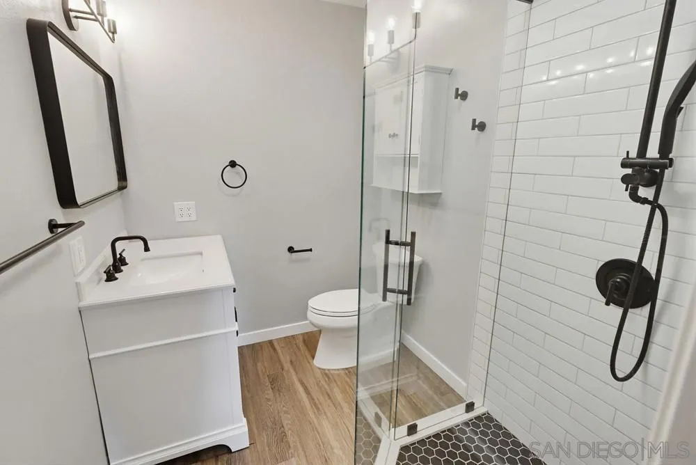 5516 Caminito Roberto, San Diego, California 92111 home-pic-27