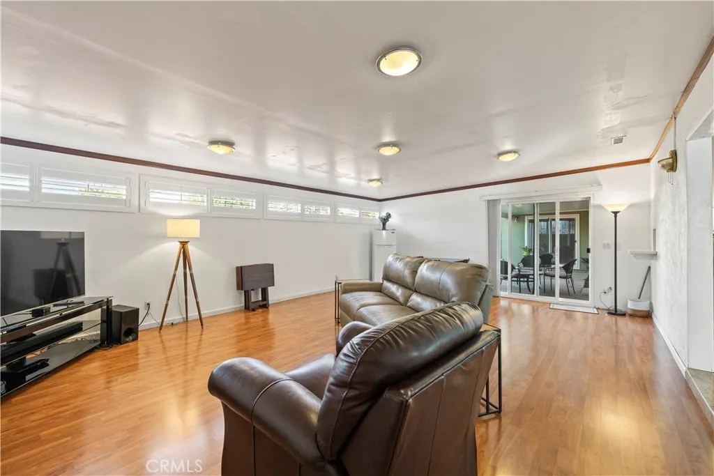 11681 Daniel Avenue, Garden Grove, California 92840 home-pic-7