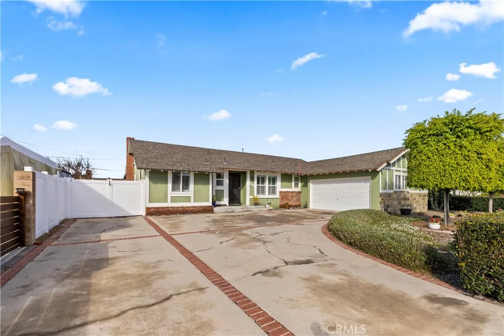11681 Daniel Avenue, Garden Grove, California 92840 home-pic-0