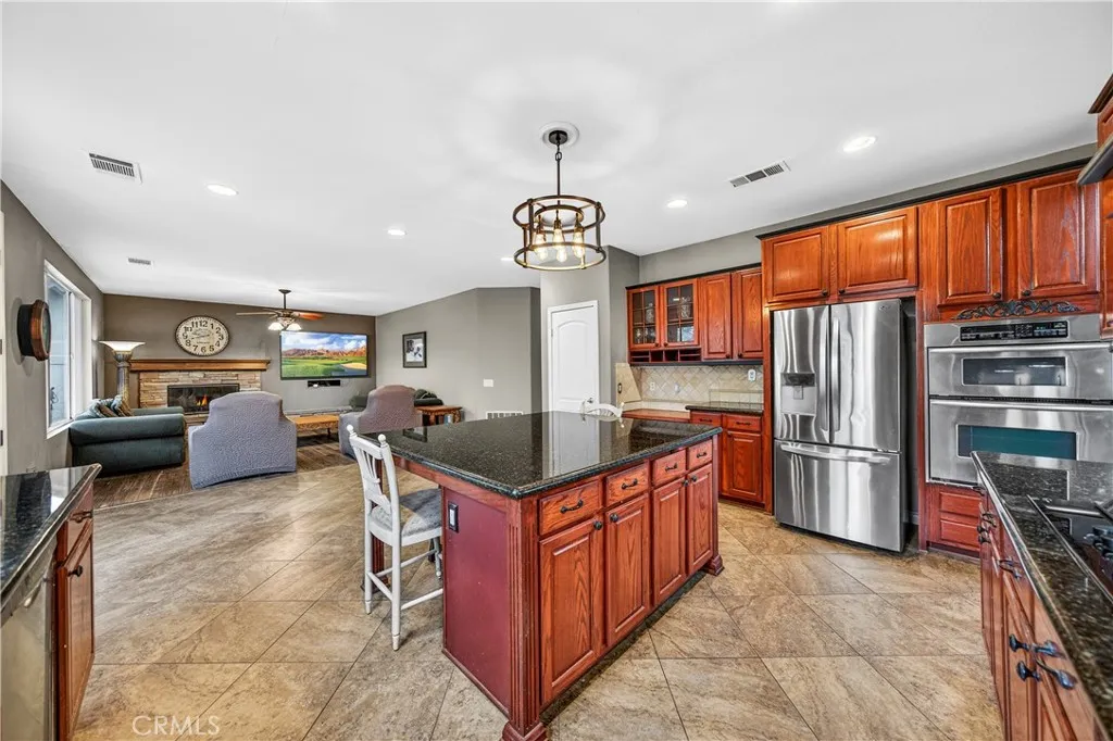 43898 Carentan Drive, Temecula, California 92592 home-pic-17