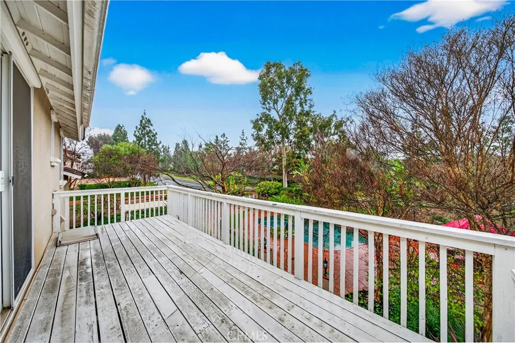 43898 Carentan Drive, Temecula, California 92592 home-pic-34