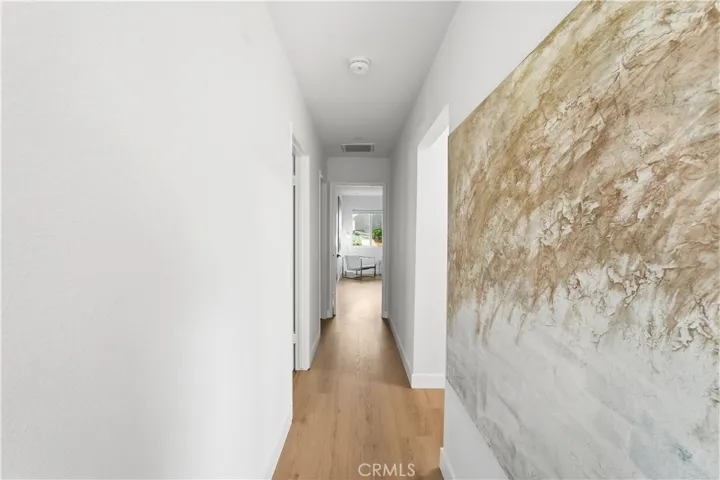1406 Manzanita, Los Angeles, California 90027