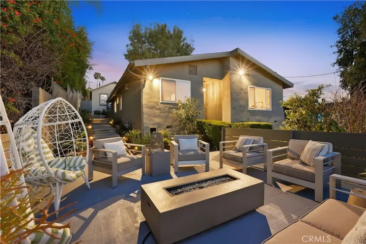 1406 Manzanita, Los Angeles, California 90027