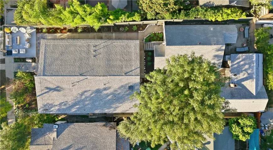 1406 Manzanita, Los Angeles, California 90027