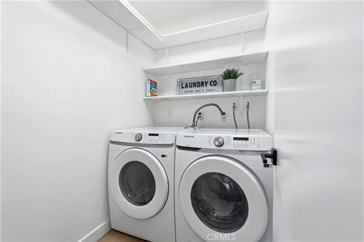 1406 Manzanita, Los Angeles, California 90027