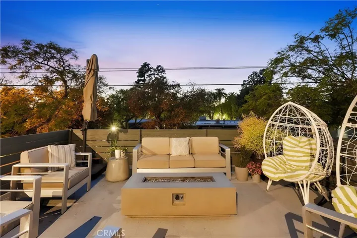 1406 Manzanita, Los Angeles, California 90027