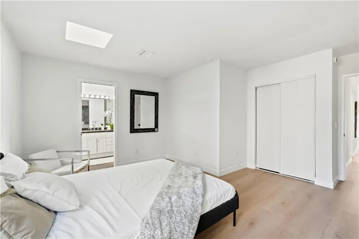1406 Manzanita, Los Angeles, California 90027