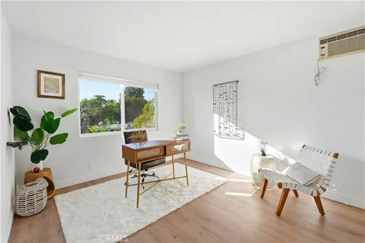 1406 Manzanita, Los Angeles, California 90027