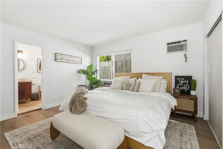1406 Manzanita, Los Angeles, California 90027