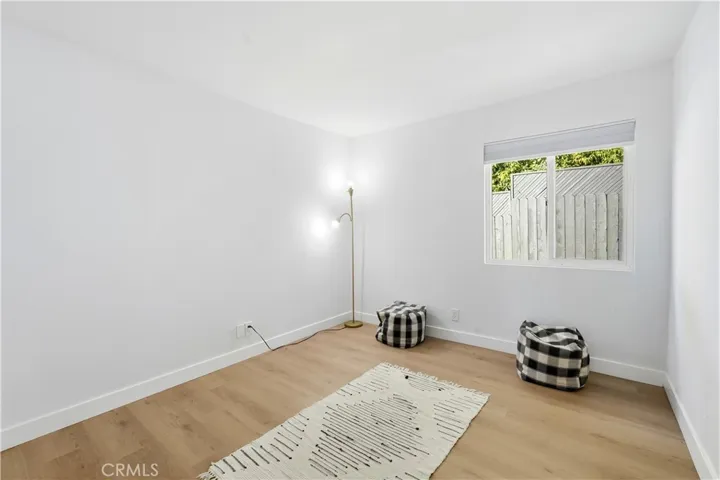 1406 Manzanita, Los Angeles, California 90027