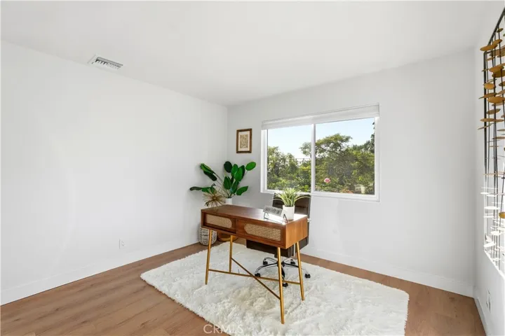 1406 Manzanita, Los Angeles, California 90027