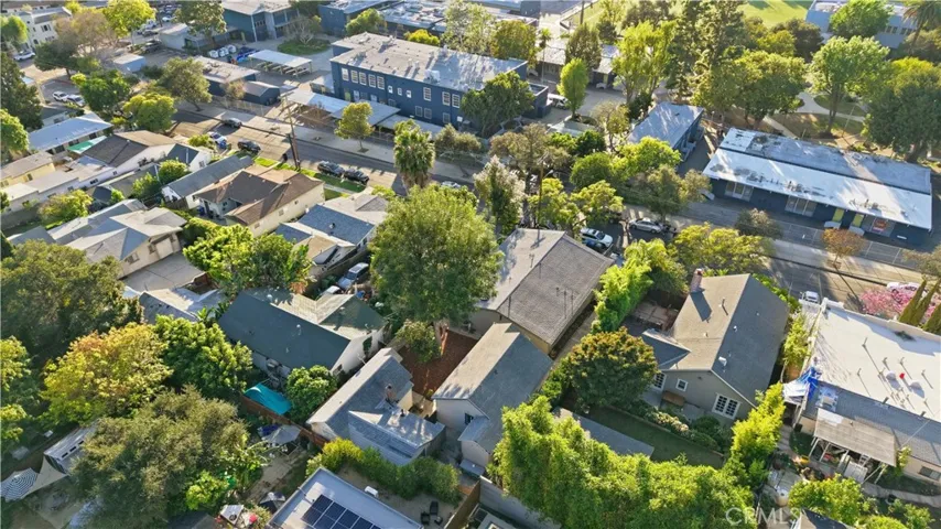 1406 Manzanita, Los Angeles, California 90027