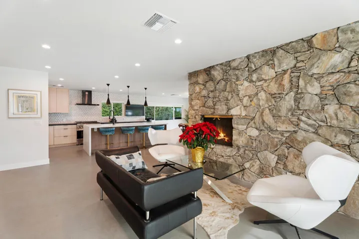 4_11618179_175320_175320-EI-104