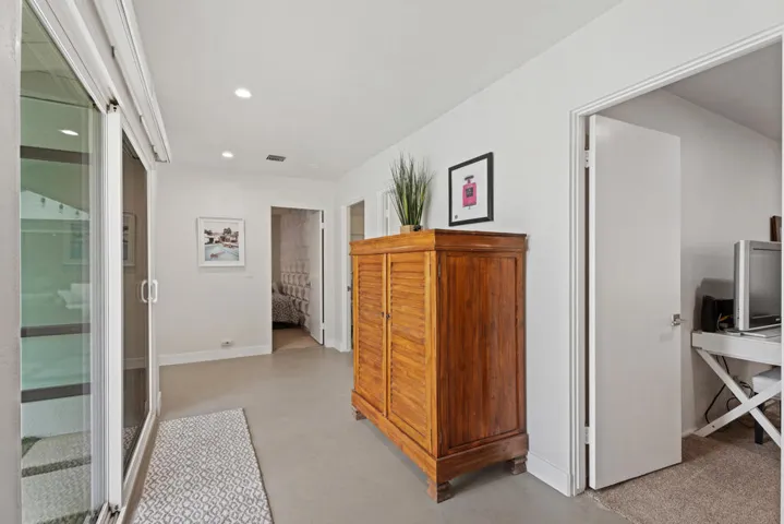 26_11618207_175320_175320-EI-126