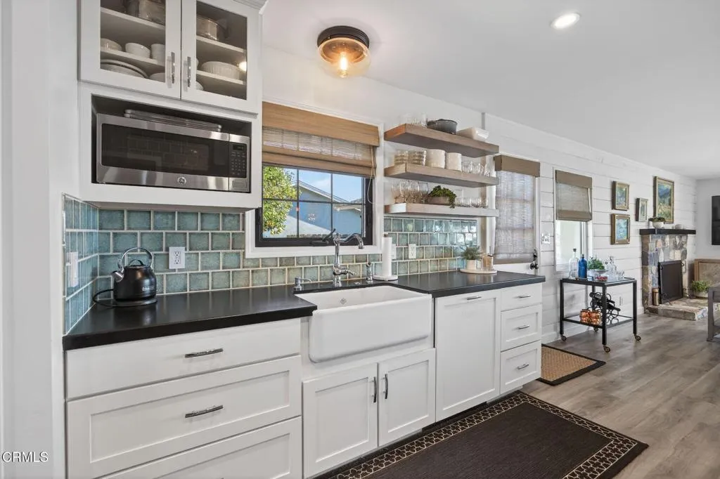 2456 Sherwood Drive, Ventura, California 93001 home-pic-12