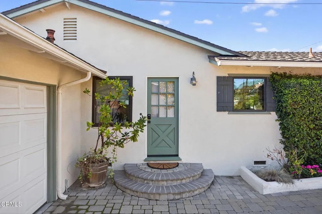 2456 Sherwood Drive, Ventura, California 93001 home-pic-5