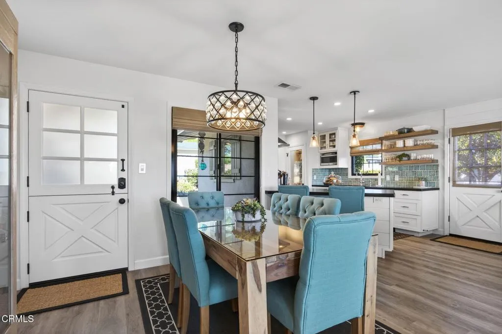 2456 Sherwood Drive, Ventura, California 93001 home-pic-8