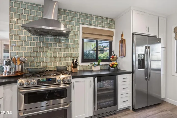 11-web-or-mls-Upmarket Media-2456She031