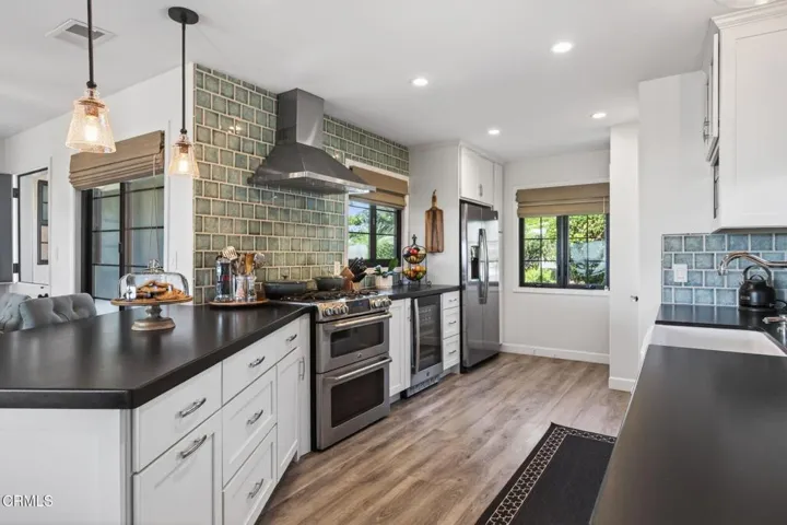 10-web-or-mls-Upmarket Media-2456She028
