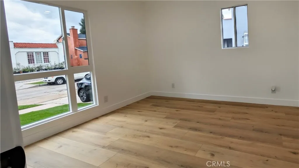 7036 6th Avenue, Los Angeles, California 90043 home-pic-9