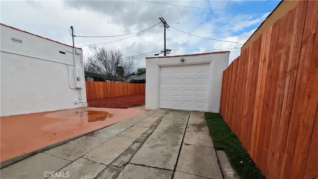 7036 6th Avenue, Los Angeles, California 90043 home-pic-16