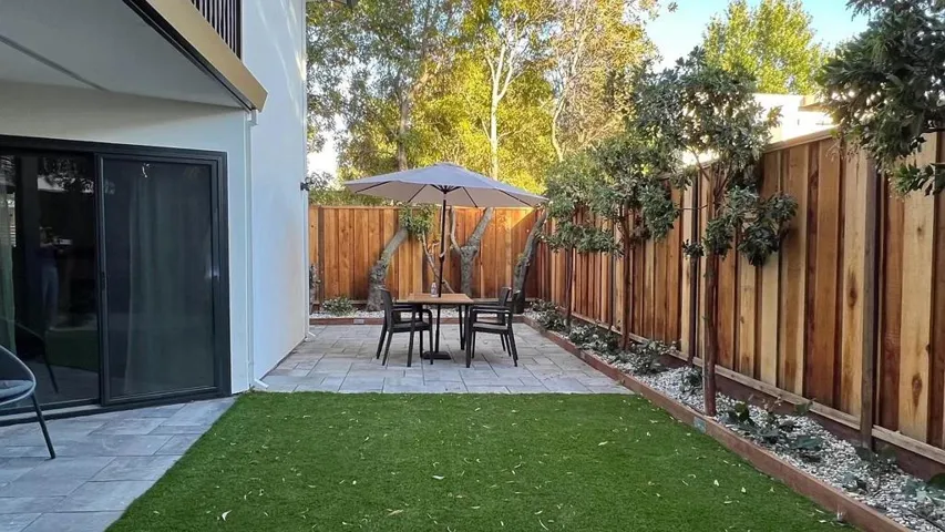 2050 Williams Street, Palo Alto, California 94306