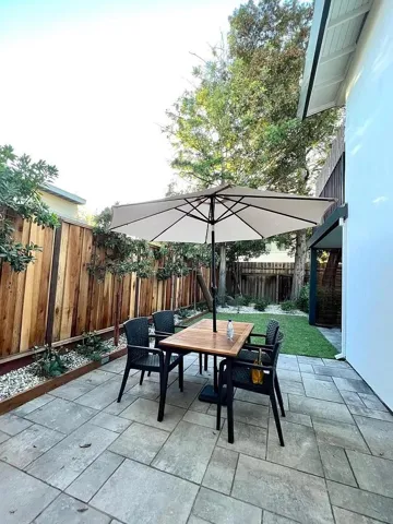 2050 Williams Street, Palo Alto, California 94306