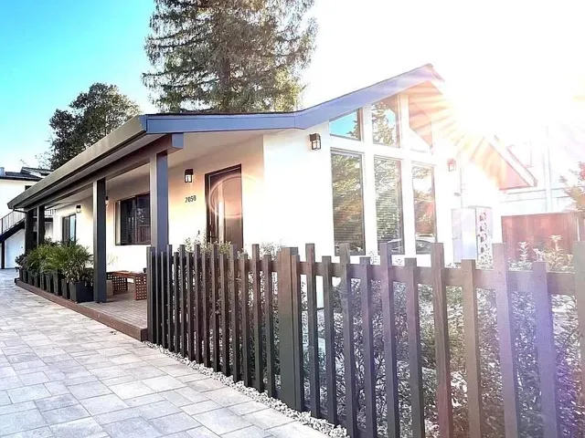 2050 Williams Street, Palo Alto, California 94306