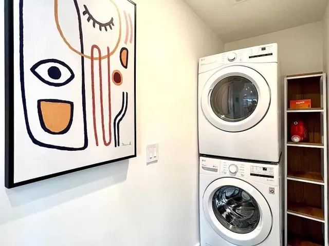 2050 Williams Street, Palo Alto, California 94306