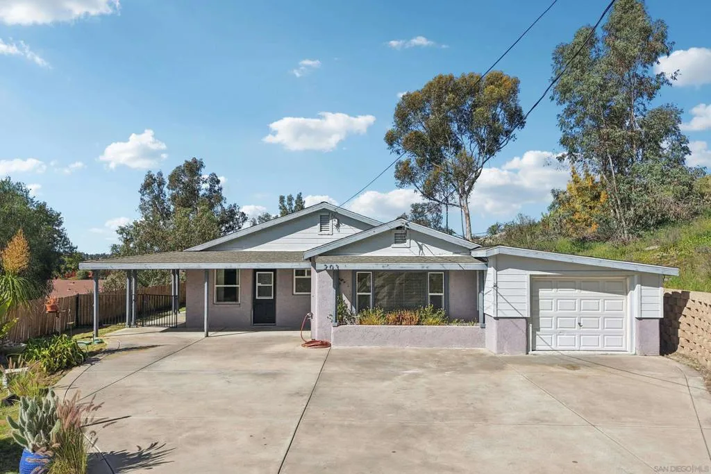 203 D St, Ramona, California 92065 home-pic-0