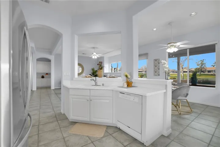 5098 Singing Hills Drive, Banning, California 92220
