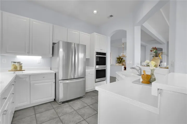 5098 Singing Hills Drive, Banning, California 92220