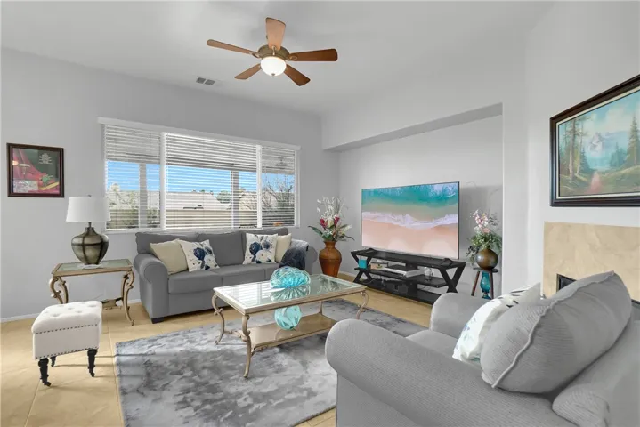 5098 Singing Hills Drive, Banning, California 92220