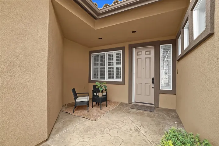 5098 Singing Hills Drive, Banning, California 92220