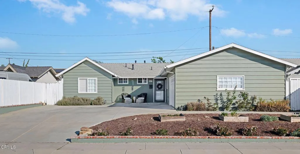 8617 Fairford Street, Ventura, California 93004 home-pic-1