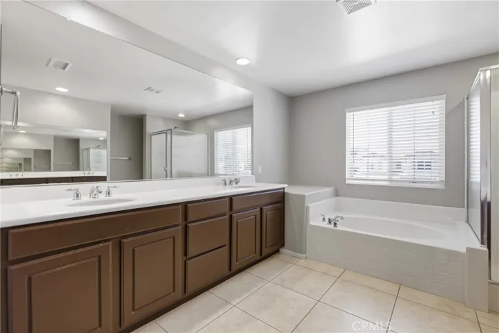35160 Hulihee, Winchester, California 92596