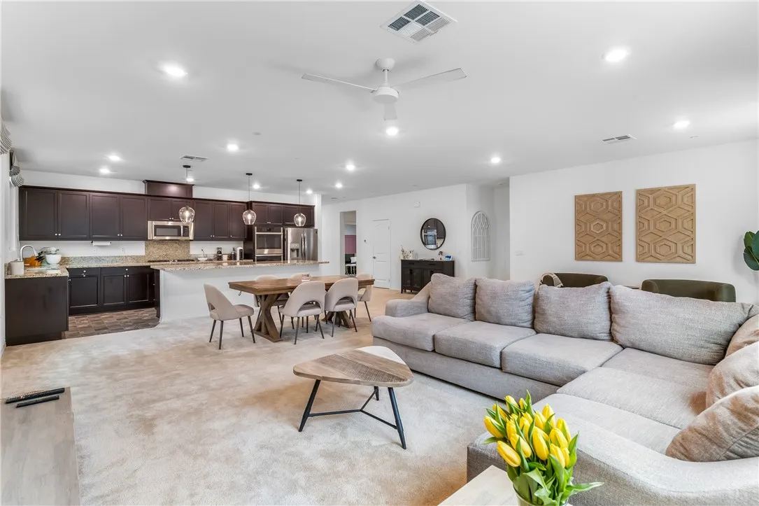 16590 Shafer Court, Fontana, California 92336 home-pic-23